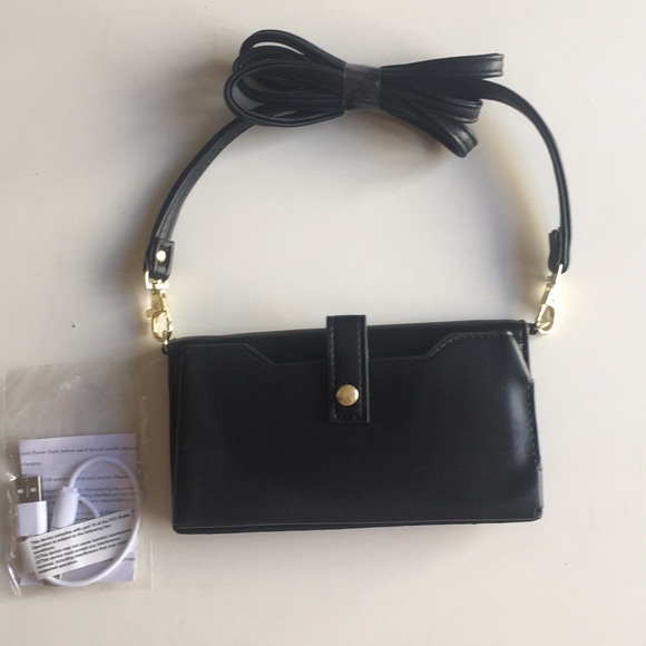 Adrienne Vittadini wallet - Picture 3 of 3